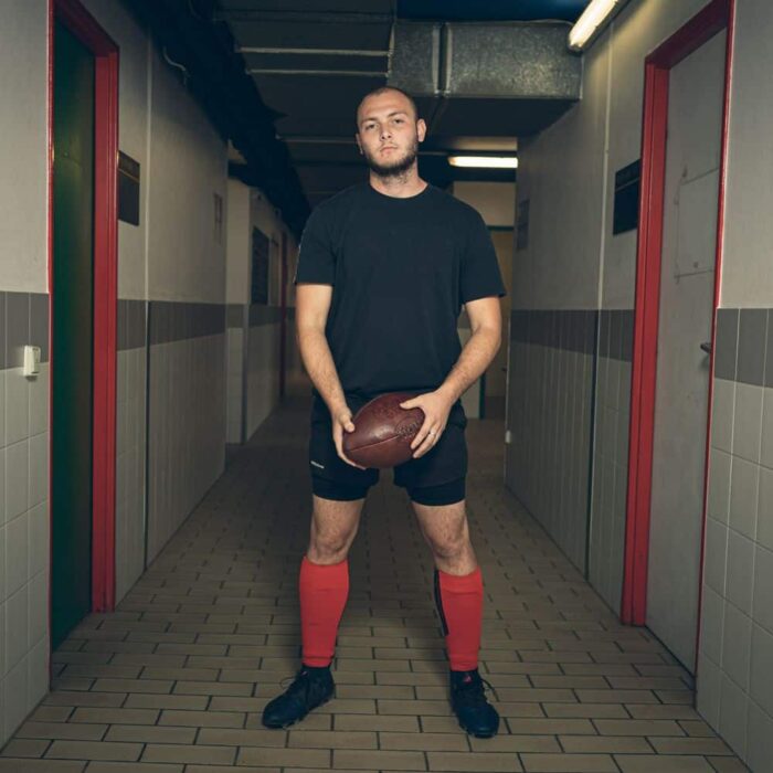 Ballon de rugby cuir vintage décoratif et son tee - personnalisation en option – Image 2